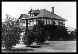 Dr. George Edward Duncan's house, 3500-32 Street