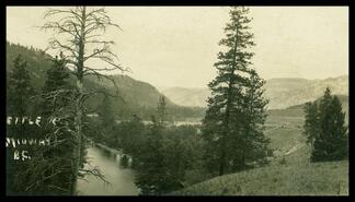 Kettle River valley near Midway