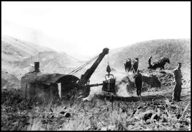 White Valley Power & Irrigation Co.'s steam shovel working on the Grey Canal