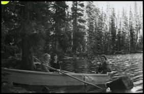 [Betty Hughes and two other women in a rowboat at the edge of Pyramid Lake, Keremeos, B.C.