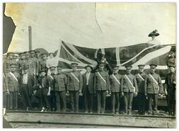 First contingent of W.W. I soldiers leaving Grand Forks, B.C. for France
