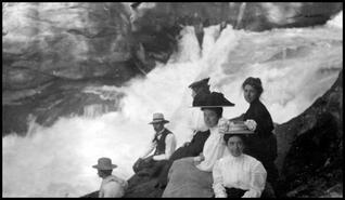 Group at picnic at Shuswap Falls