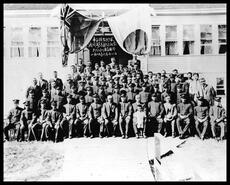 Group of World War I veterans in uniform