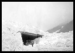 Clearing snow slide in Rogers Pass