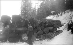Logging truck accident in winter