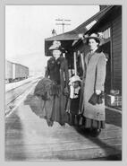 Mary, Kathleen and Kate Frances Crozier at train station