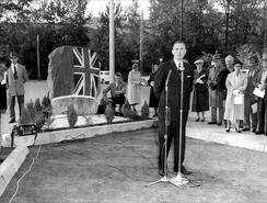 Jack Wilson speaking at dedication ceremony of Pioneer Park Monument (Oldtimers' Monument)