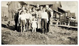 Calderoni family group photograph