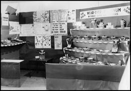 Industrial Exposition (1949) - Wear-Ever Aluminum waterless vapor seal cookers display