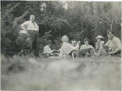 [Group photograph at picnic]