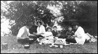 Cull family picnic at Long (Kalamalka) Lake