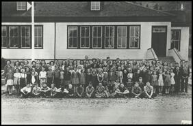 1945 Peachland School Grade 1-12