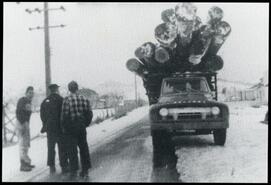 Logs being delivered to S.M. Simpson Ltd.
