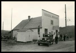 Dominic Miletto General Store. Grindrod April 1940