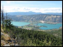 Looking west over Oyama from the lookout on Oyama Lake Road