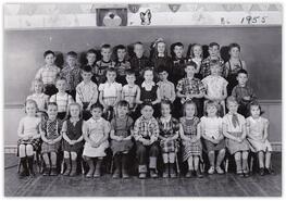 Group photograph of school children at Lumby Primary School