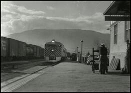 [Dayliner arriving at Penticton railway station]