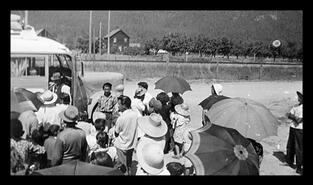 Japanese internees boarding the bus