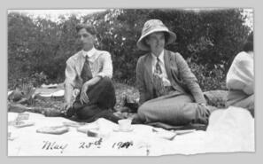 Dr. Peter Van Kleeck and Miss Florence Groves at picnic