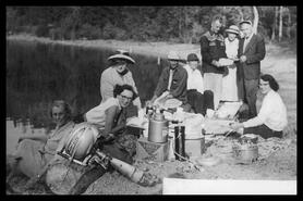 Ellison family picnic at South Bay
