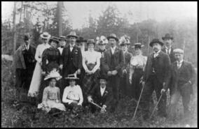 Group at picnic, early 1900s