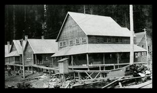 Connaught Tunnel employee housing, Rogers Pass