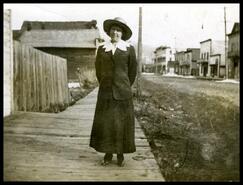Unidentified woman on Front Street