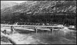 Newly opened Columbia River bridge