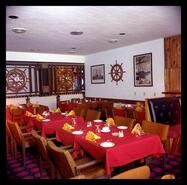 Dining room at the Lakeside Motel